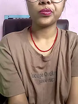 Snapshot of Sexy_Noorha chatting on 12-24-24, 04:22 Sexy Noorha online show from 12-24-24, 04:22