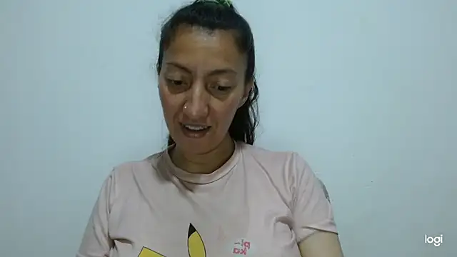 Snapshot of kaybabyhot chatting on 07-20-26, 09:06 kaybabyhot online show from 07-20-26, 09:06