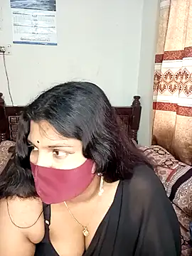 Snapshot of Hot-Angel_ chatting on 01-14-25, 03:11 Hot-Angel online show from 01-14-25, 03:11