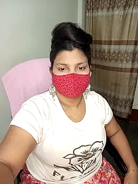 Snapshot of Hot-Angel_ chatting on 02-26-25, 01:00 Hot-Angel online show from 02-26-25, 01:00