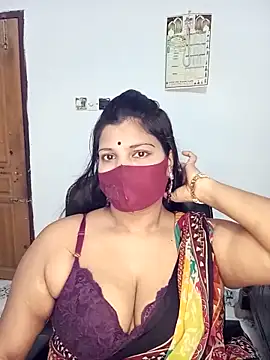 Snapshot of Hot-Angel_ chatting on 10-06-25, 03:53 Hot-Angel online show from 10-06-25, 03:53
