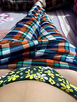 Snapshot of RupaSharma chatting on 12-15-24, 04:48 RupaSharma online show from 12-15-24, 04:48