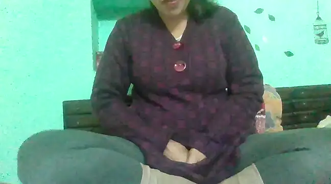 Snapshot of RupaSharma chatting on 12-29-24, 02:52 RupaSharma online show from 12-29-24, 02:52