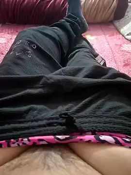 Snapshot of RupaSharma chatting on 01-26-25, 01:47 RupaSharma online show from 01-26-25, 01:47