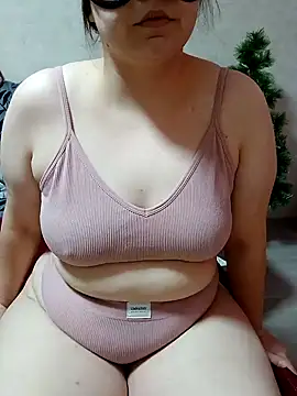 Miranda Nancy online show from 01-26-25, 02:41