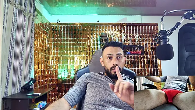 Snapshot of BEN_BLAZE chatting on 01-17-25, 05:21 BEN BLAZE online show from 01-17-25, 05:21
