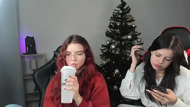 Sonya Glen online show from 12-24-24, 01:59