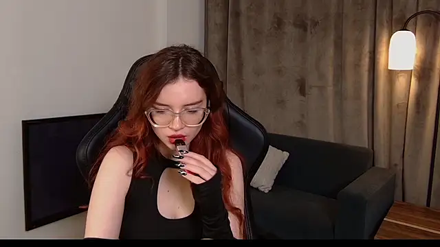 Sonya Glen online show from 01-18-25, 05:26