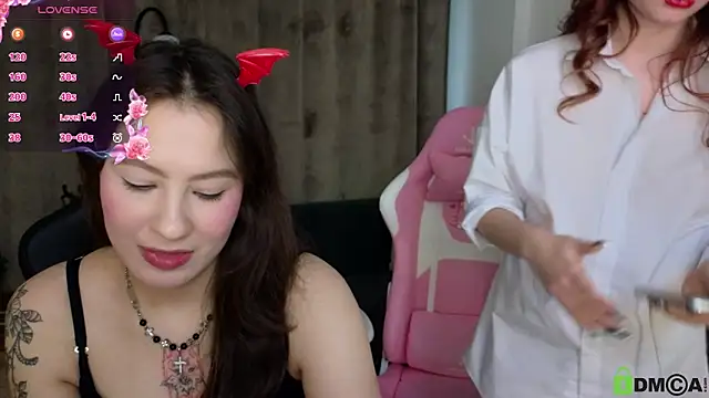 Sonya Glen online show from 02-10-25, 01:33