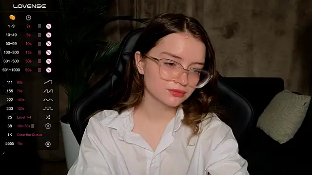 Sonya Glen online show from 09-19-25, 10:10