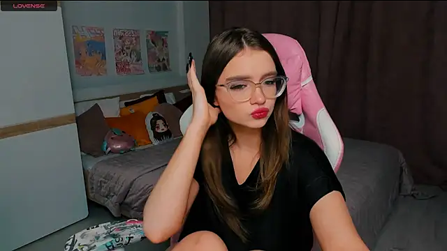 Sonya Glen online show from 12-03-25, 02:30