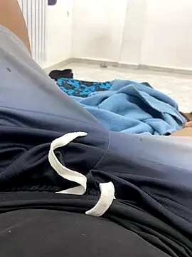 Lahcene online show from 11-21-25, 07:34