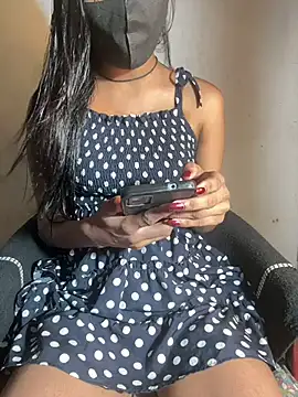 Snapshot of Teena_girl chatting on 02-10-25, 02:26 Teena girl online show from 02-10-25, 02:26