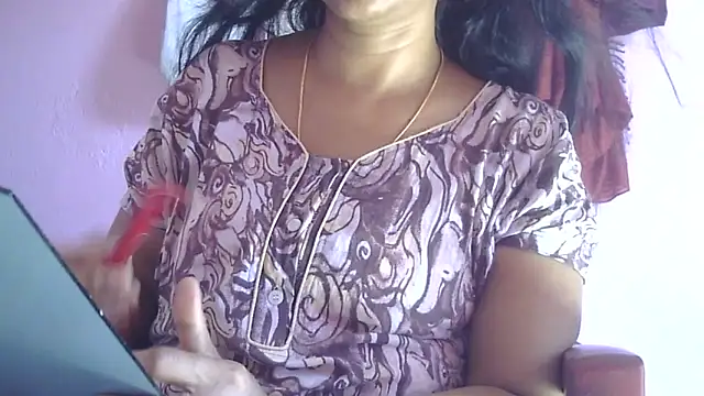 Snapshot of Suhana-sapna chatting on 04-21-26, 03:35 Suhana-sapna online show from 04-21-26, 03:35