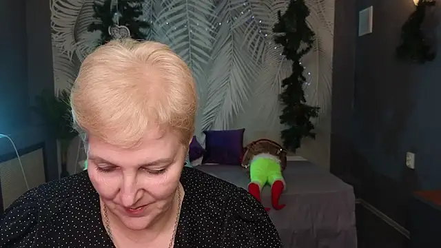 Snapshot of Sandra_Snow chatting on 01-18-25, 05:26 Sandra Snow online show from 01-18-25, 05:26