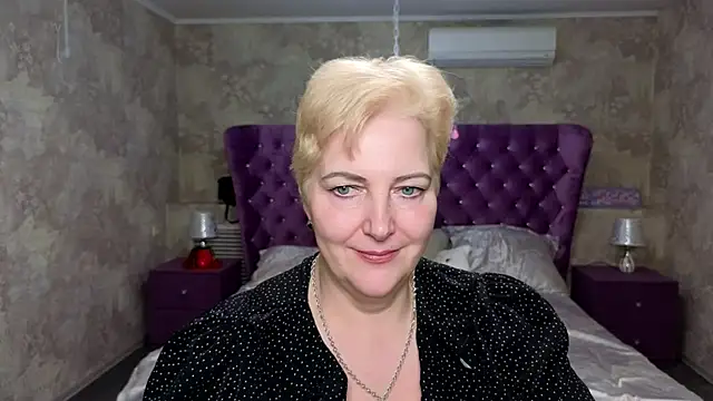 Snapshot of Sandra_Snow chatting on 02-01-25, 05:16 Sandra Snow online show from 02-01-25, 05:16
