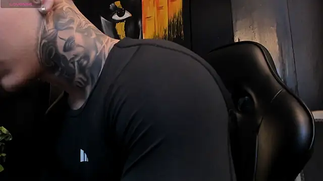 Flynn Riider online show from 11-29-25, 05:16