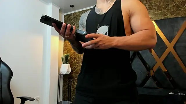 Flynn Riider online show from 03-13-26, 12:01