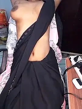 Snapshot of hinaa_khan chatting on 02-16-25, 09:48 hinaa khan online show from 02-16-25, 09:48