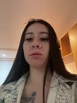 Zoee t online show from 01-25-25, 03:51