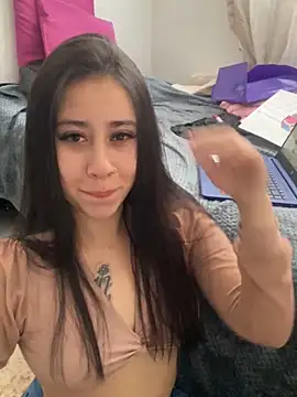 Zoee t online show from 02-18-25, 08:36