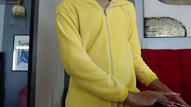  Natassia Dreams online show from 01-18-25, 08:30