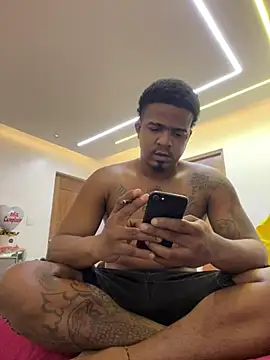 Snapshot of el-exotico-frekiisiimo chatting on 12-11-24, 04:07 el-exotico-frekiisiimo online show from 12-11-24, 04:07