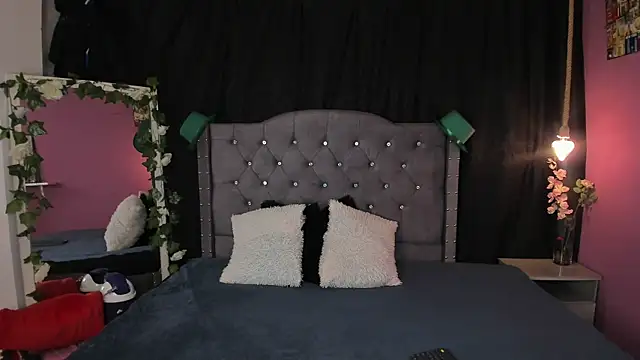 slutty venus online show from 03-21-25, 02:39