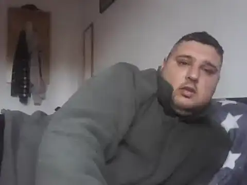  revianzip1 online show from 02-19-25, 04:22