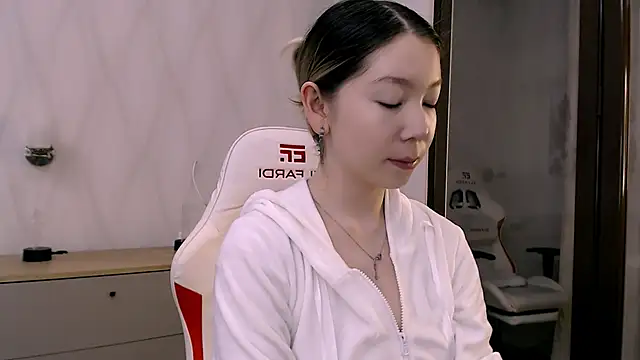 Babby Rabbit online show from 11-10-25, 05:56