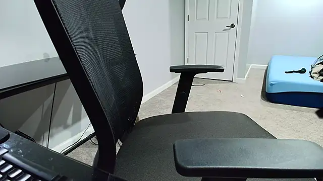 Snapshot of _magictouch_ chatting on 12-18-24, 08:36 magictouch online show from 12-18-24, 08:36