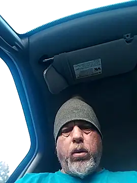 Snapshot of Rayc61 chatting on 02-09-26, 10:36 Rayc61 online show from 02-09-26, 10:36