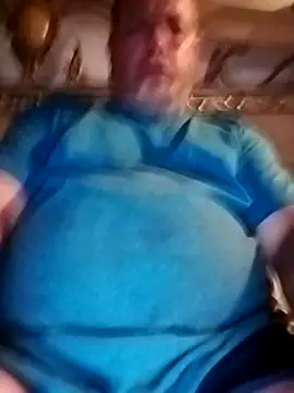 Snapshot of Rayc61 chatting on 04-02-26, 02:20 Rayc61 online show from 04-02-26, 02:20