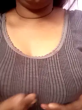 Snapshot of Cute-Anamika50 chatting on 02-13-25, 04:22 Cute-Anamika50 online show from 02-13-25, 04:22