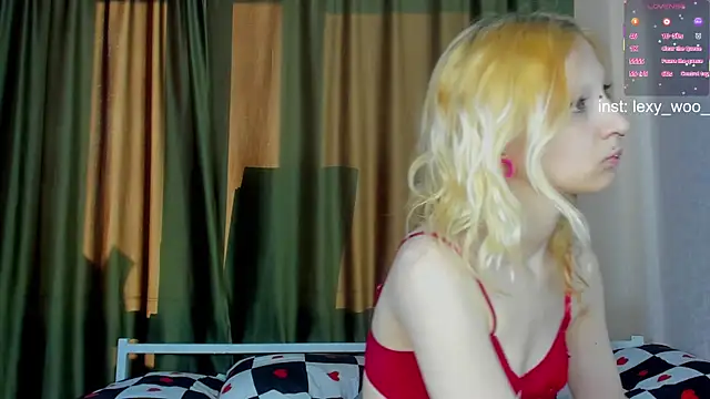 Lexy-Woorhez online show from 03-15-26, 11:27