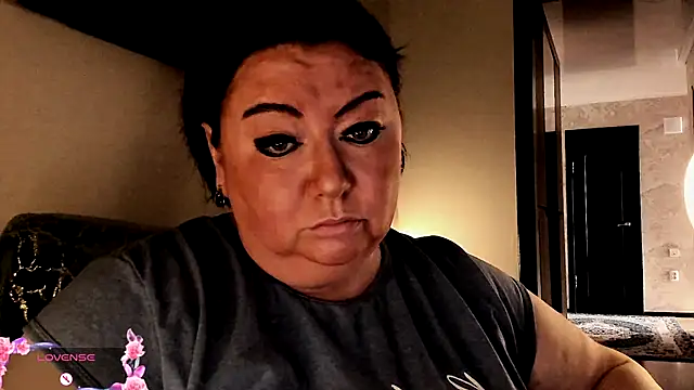 SexxyDreams1 online show from 09-18-25, 04:36