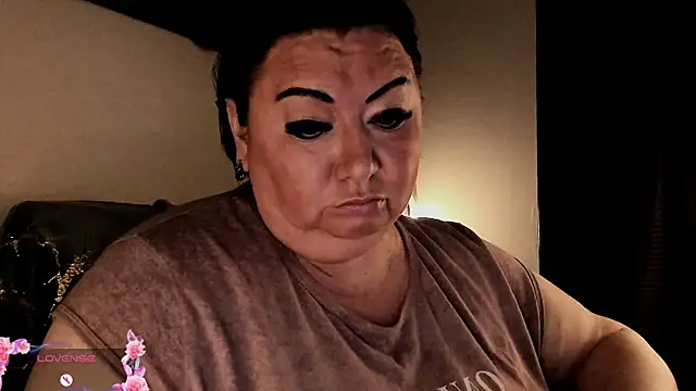 SexxyDreams1 online show from 09-21-25, 03:41