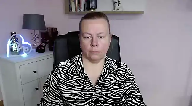 Snapshot of NancyCREAM chatting on 02-21-25, 11:11 NancyCREAM online show from 02-21-25, 11:11