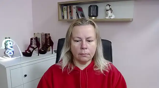 Snapshot of NancyCREAM chatting on 03-22-25, 07:25 NancyCREAM online show from 03-22-25, 07:25