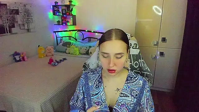 LinaTruly online show from 03-12-26, 10:05