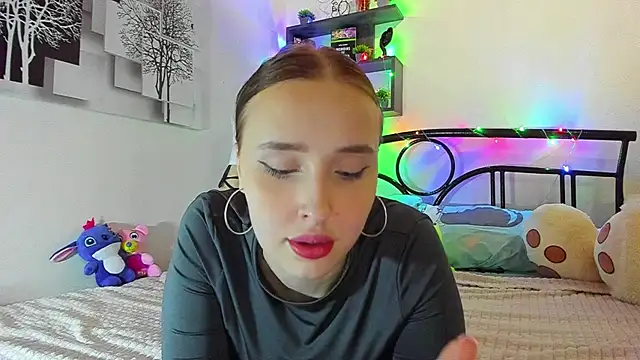 LinaTruly online show from 03-13-26, 09:54