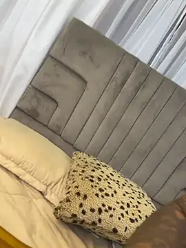 Robin Rief online show from 02-08-26, 03:54