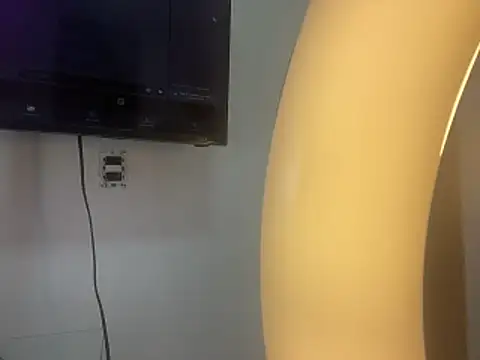 Robin Rief online show from 03-08-26, 03:32