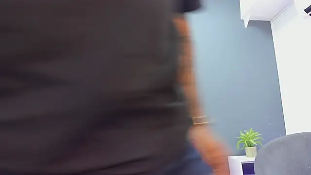 Robin Rief online show from 04-05-26, 07:22