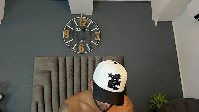 Robin Rief online show from 04-15-26, 07:21