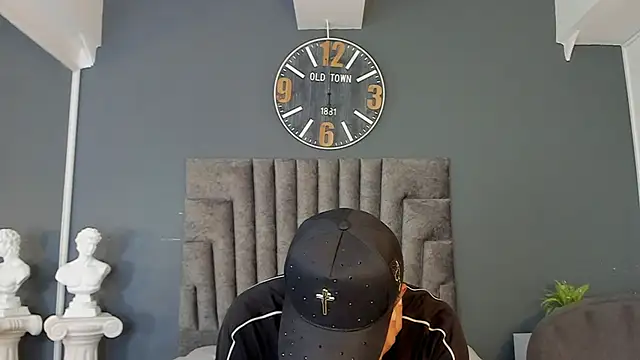 Snapshot of Robin_Rief chatting on 06-06-26, 07:29 Robin Rief online show from 06-06-26, 07:29