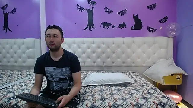 Snapshot of JeremmyAndStacy chatting on 03-03-25, 09:44 JeremmyAndStacy online show from 03-03-25, 09:44