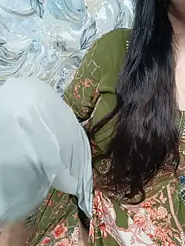 Snapshot of Haniya-143 chatting on 06-23-26, 06:39 Haniya-143 online show from 06-23-26, 06:39