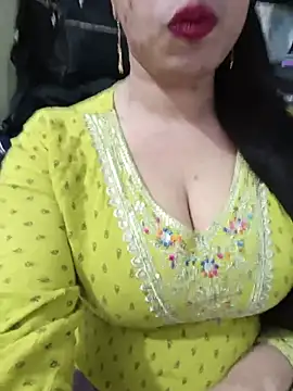 Snapshot of Haniya-143 chatting on 06-27-26, 10:26 Haniya-143 online show from 06-27-26, 10:26