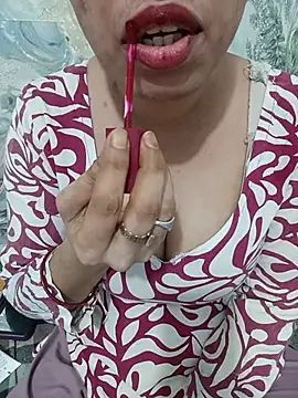 Snapshot of Haniya-143 chatting on 07-06-26, 11:29 Haniya-143 online show from 07-06-26, 11:29